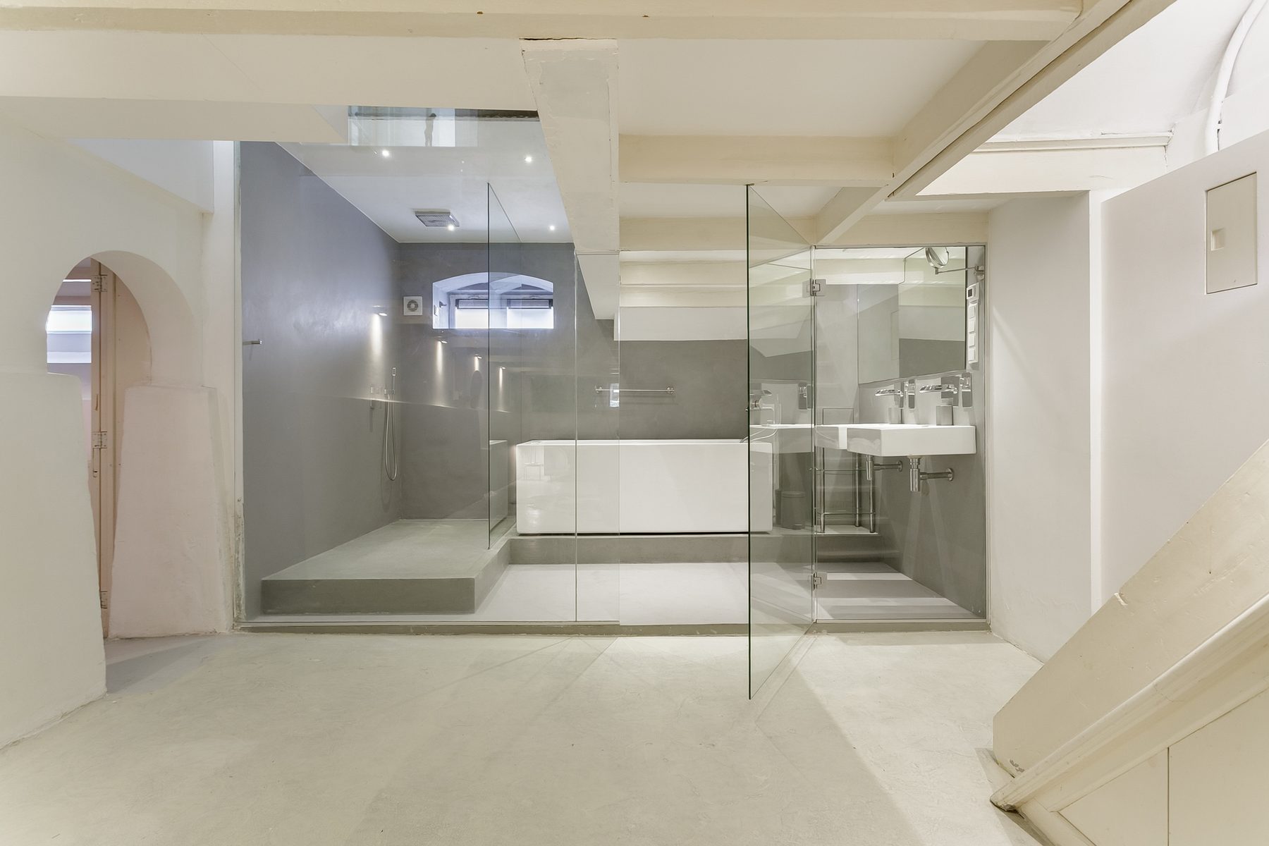 AMSTERDAM Admiraal De Ruijterweg 126 Himage 25