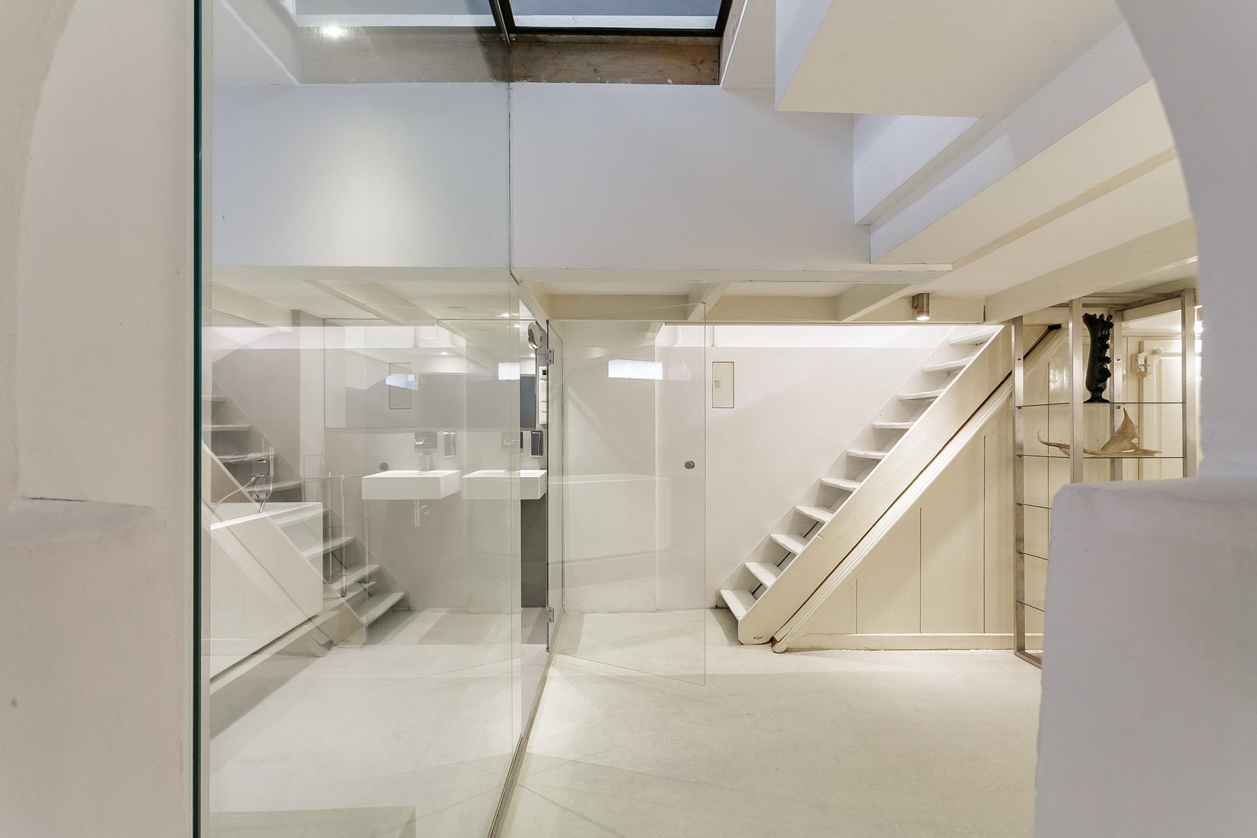 AMSTERDAM Admiraal De Ruijterweg 126 Himage 26