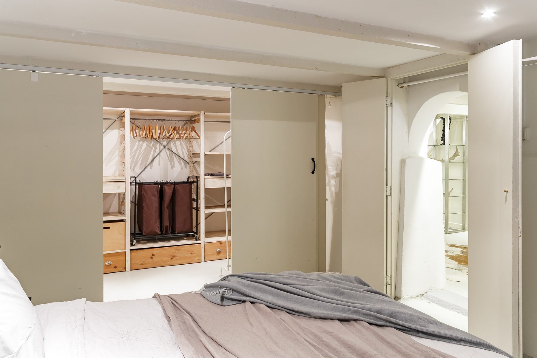 AMSTERDAM Admiraal De Ruijterweg 126 Himage 30