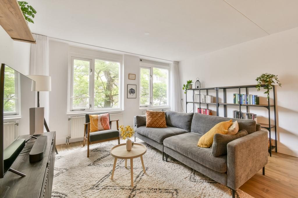 AMSTERDAM Bataviastraat 46 B