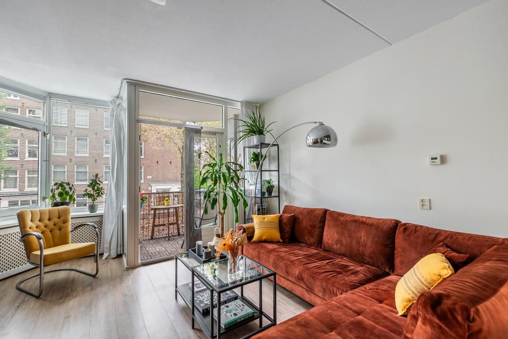 
    Dapperstraat 189|Amsterdam
