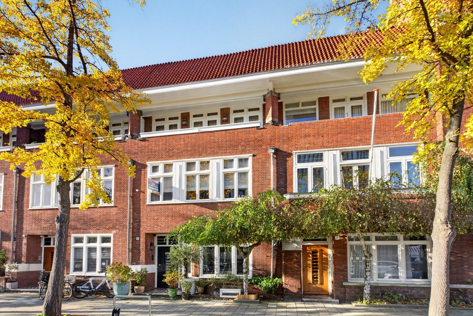 
    Gerrit van der Veenstraat 8|Amsterdam
