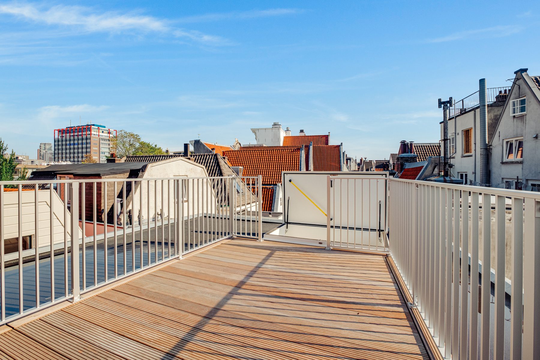 
    Haarlemmer Houttuinen 17 A|Amsterdam
