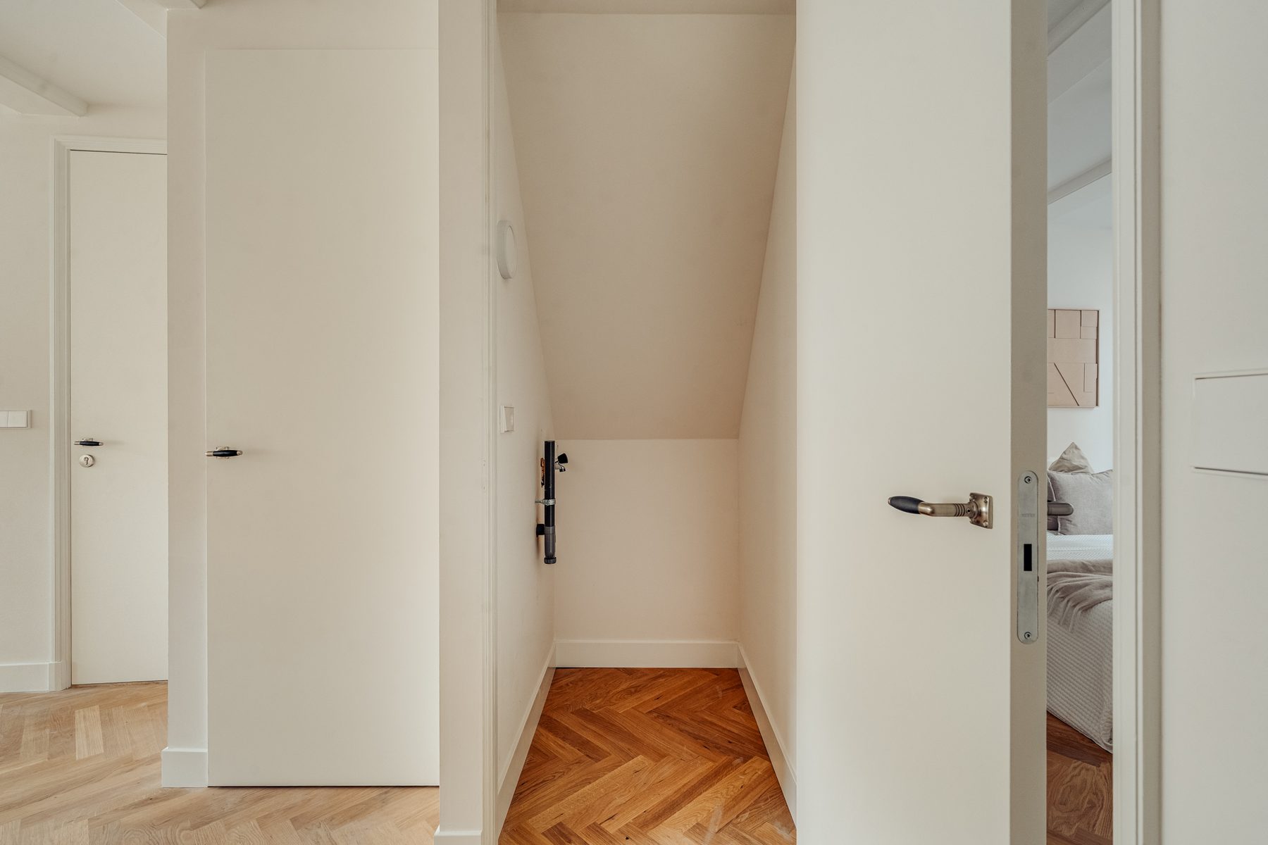 AMSTERDAM Haarlemmer Houttuinen 17 Bimage 17