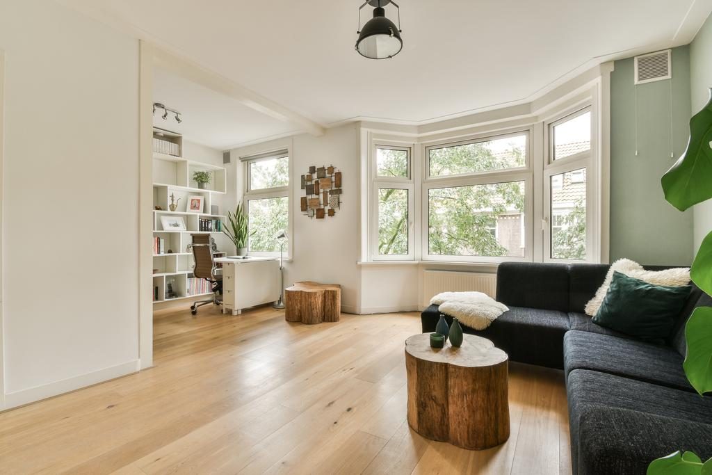 AMSTERDAM Hillegomstraat 38-2