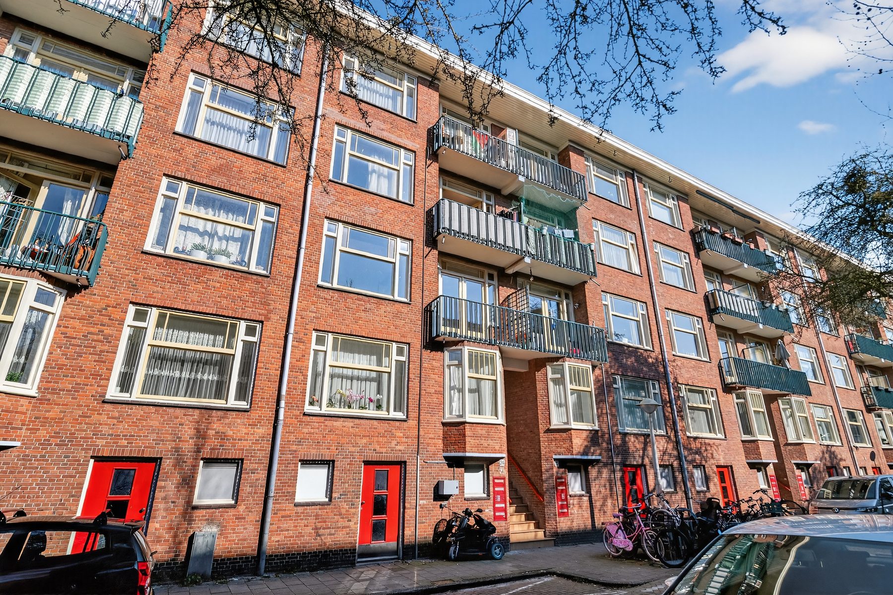 
    Hofwijckstraat 24-1|Amsterdam
