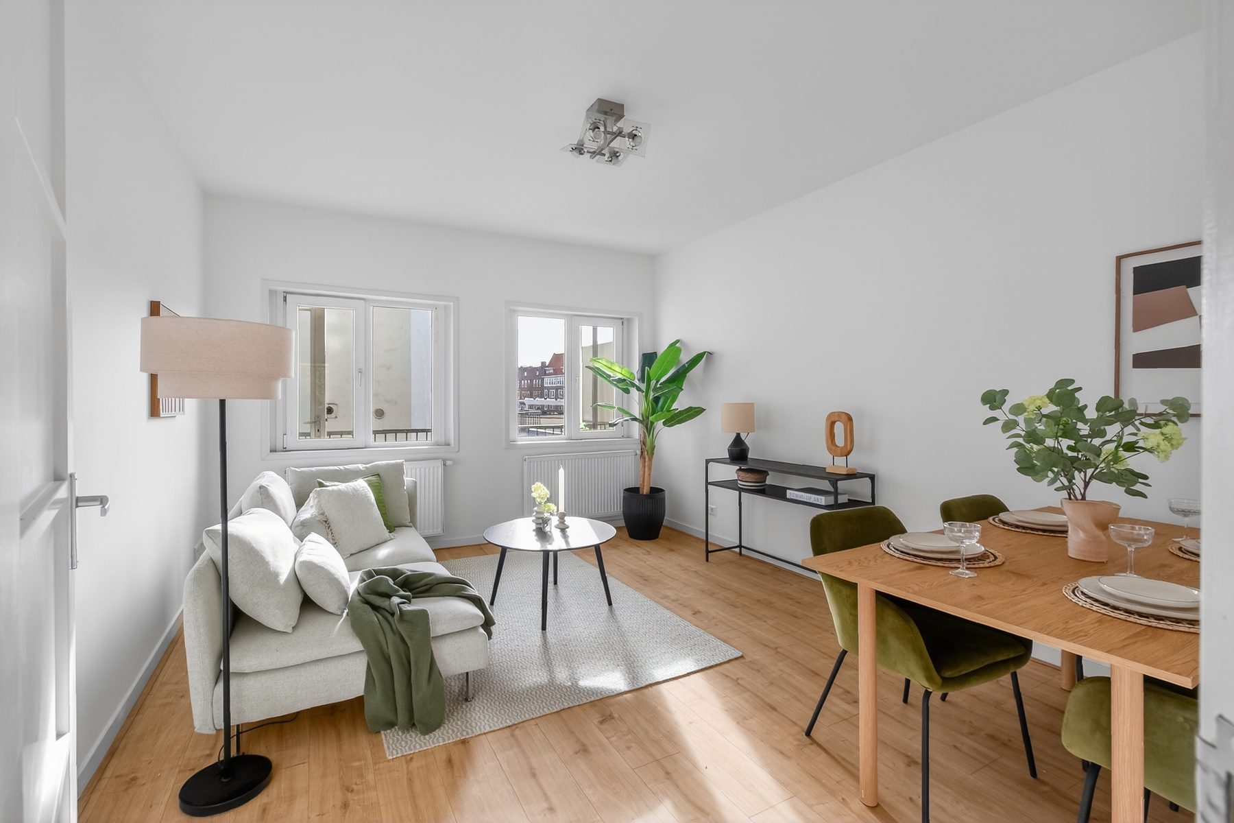 
    Hoofdweg 132-1|Amsterdam
