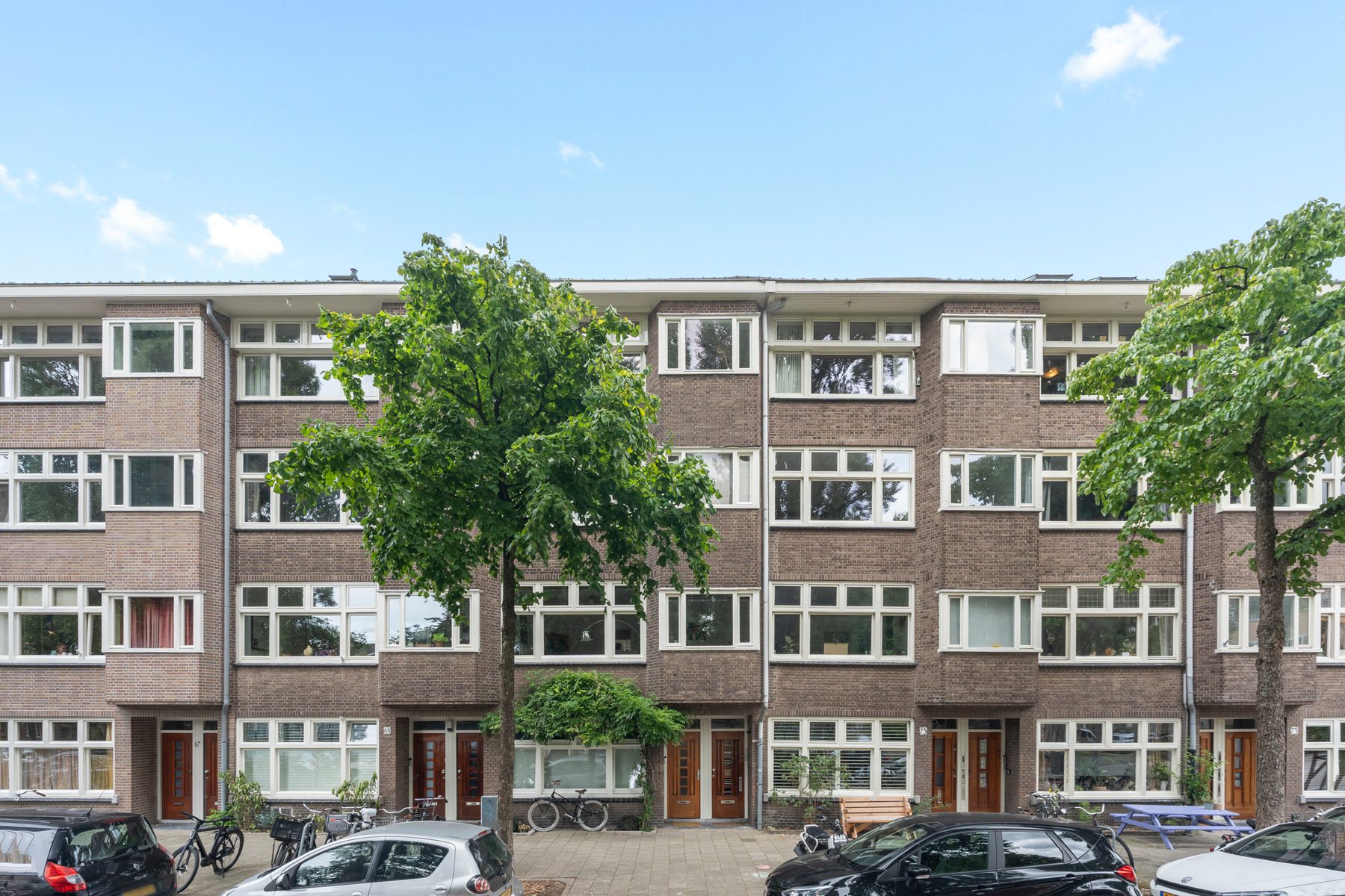 
    Hunzestraat 71-1|Amsterdam
