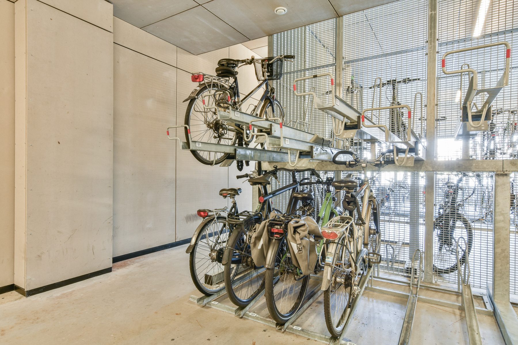 AMSTERDAM IJdok 103 image 27