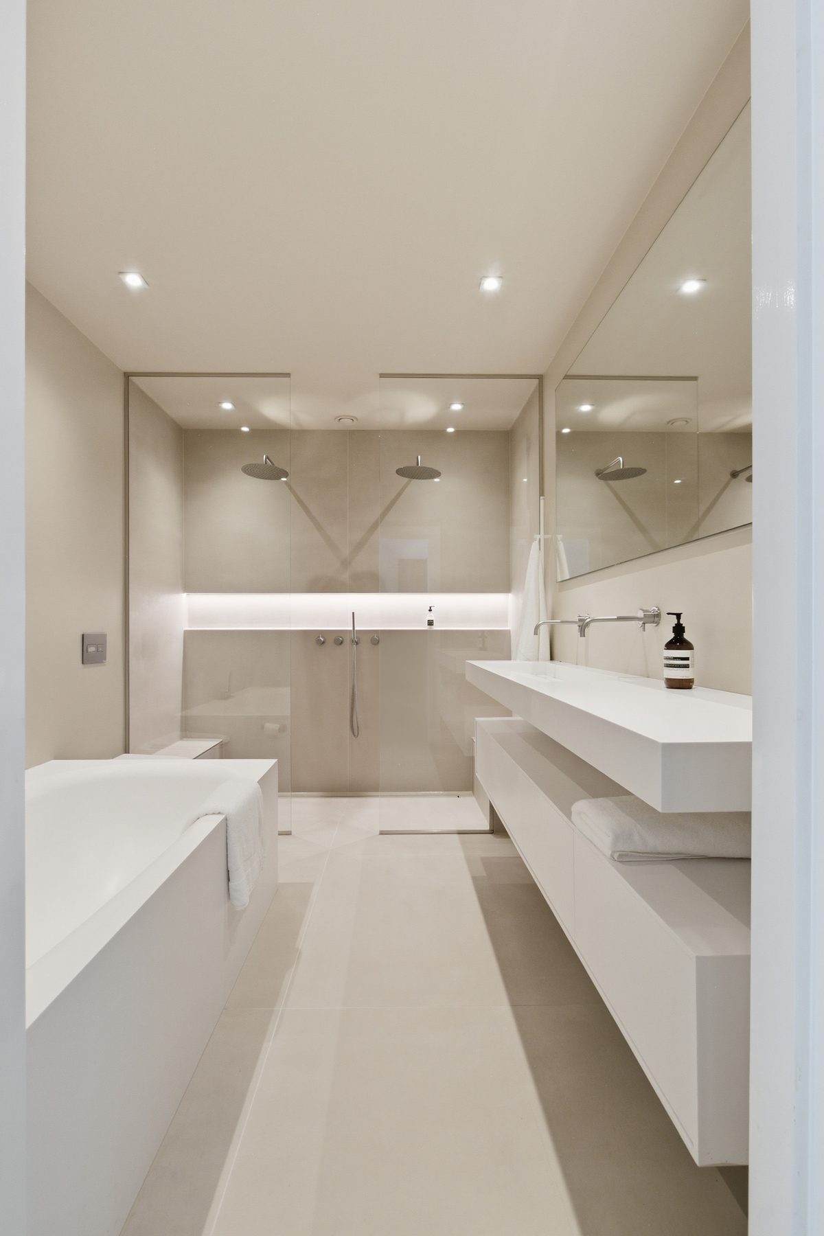 AMSTERDAM Jacob Marisstraat 24 Himage 35