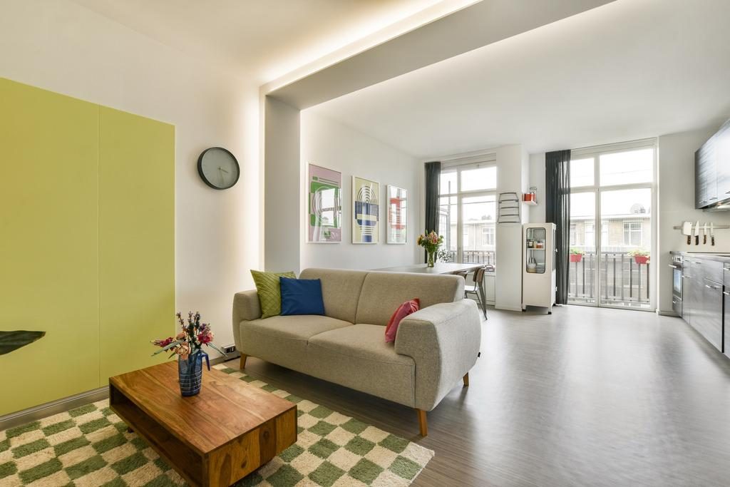 
    Juliana van Stolbergstraat 45-3|Amsterdam
