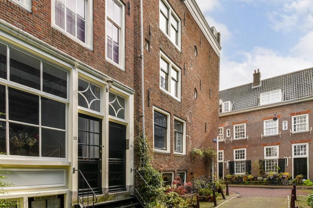 AMSTERDAM Karthuizersstraat 22