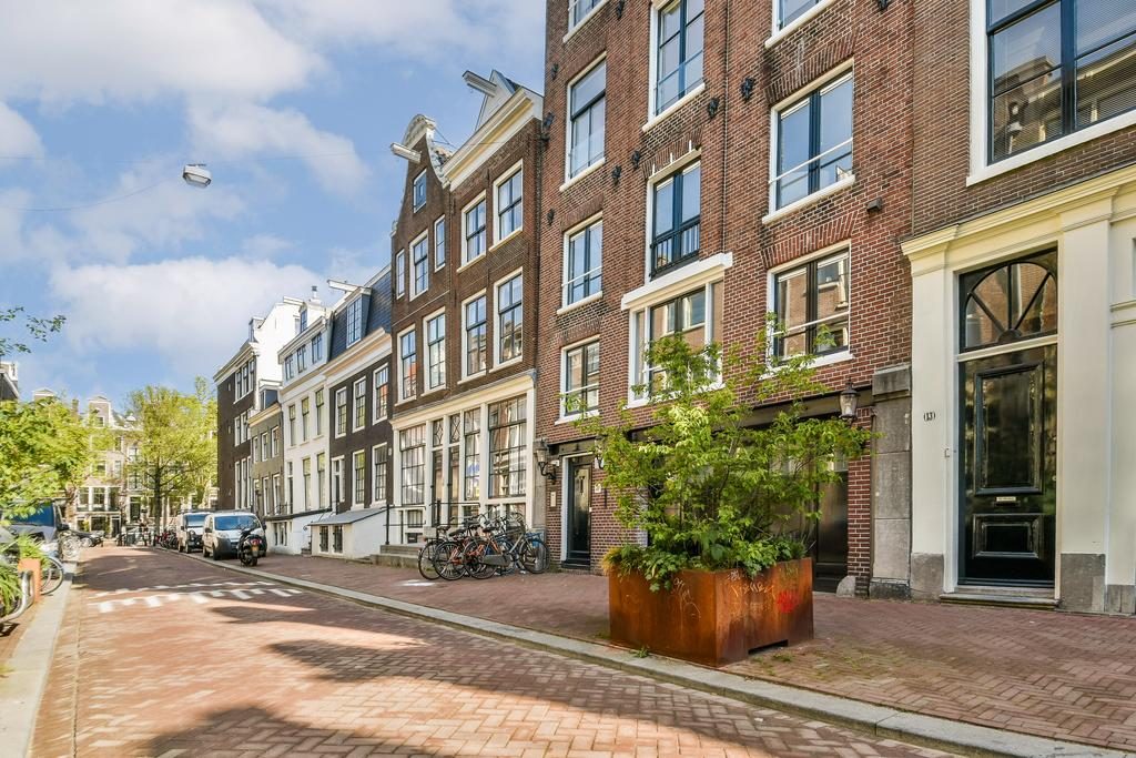 
    Kerkstraat 11 C|Amsterdam
