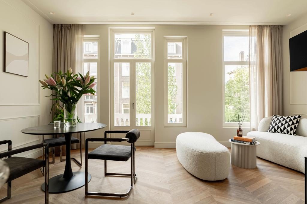 AMSTERDAM Koninginneweg 171 C