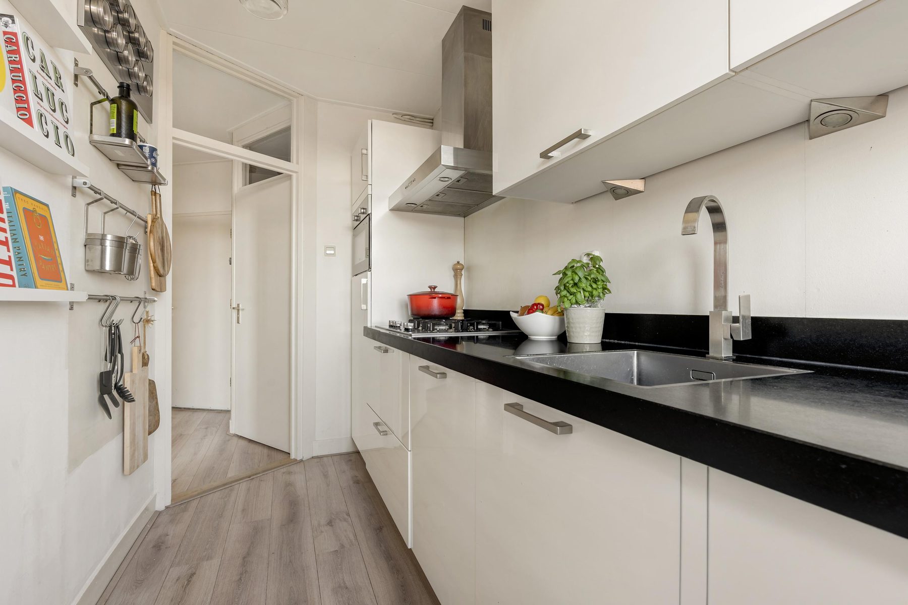 AMSTERDAM Kromme-Mijdrechtstraat 51-2image 8