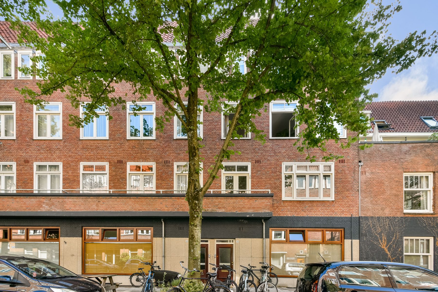
    Legmeerstraat 45-1|Amsterdam
