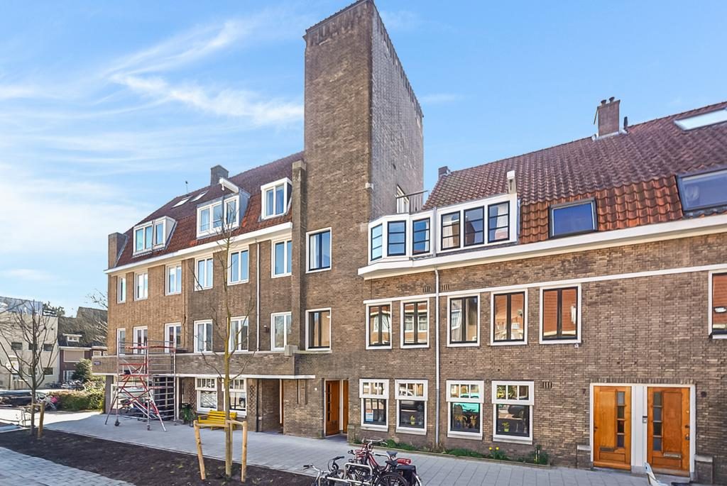 
    Newtonstraat 5-1|Amsterdam
