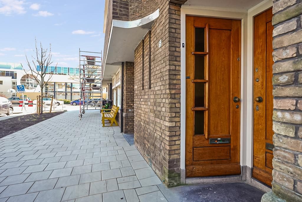 
    Newtonstraat 5-1|Amsterdam
