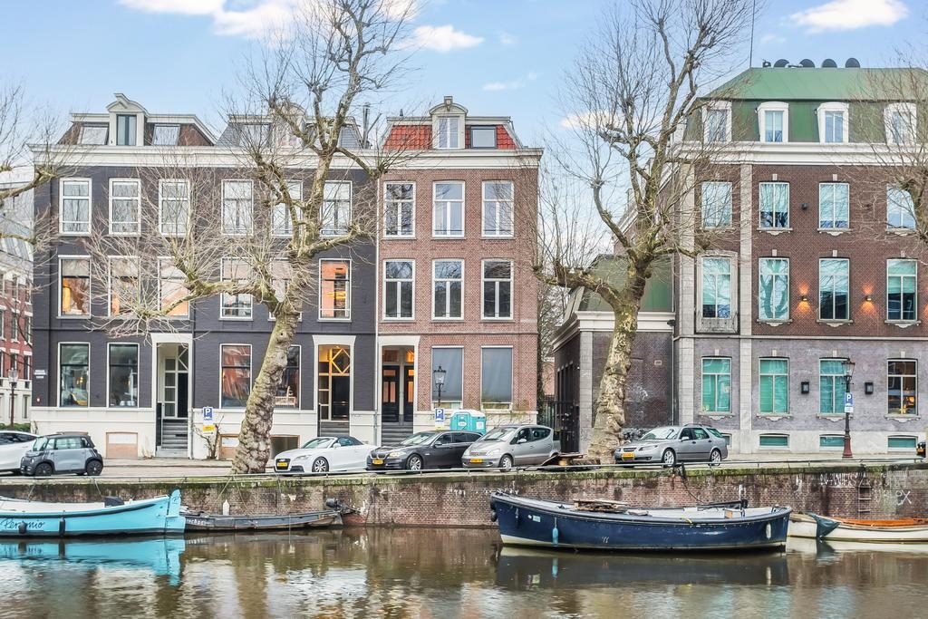 AMSTERDAM Nicolaas Witsenkade 48 B