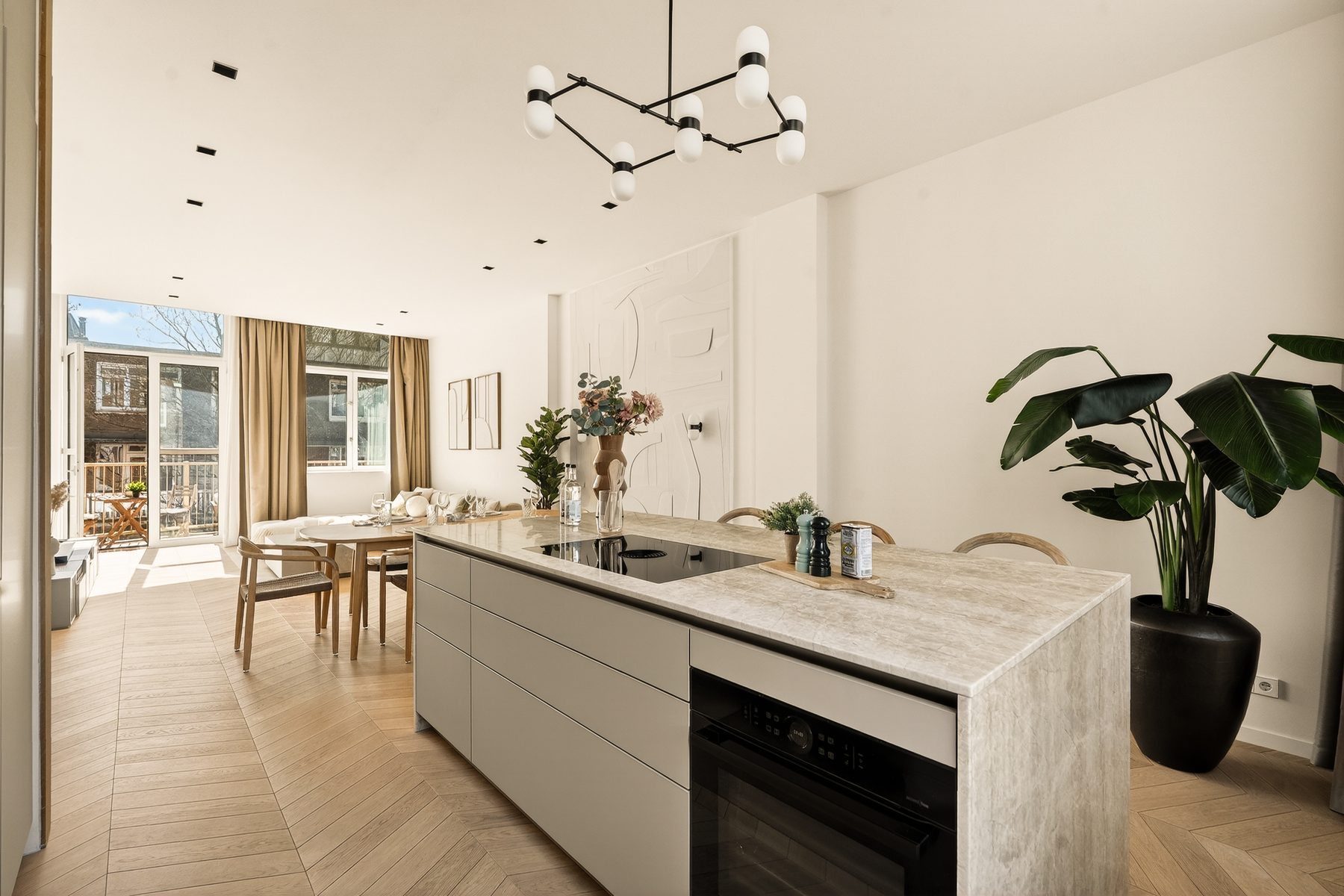 
    Ruysdaelstraat 49 C 6|Amsterdam
