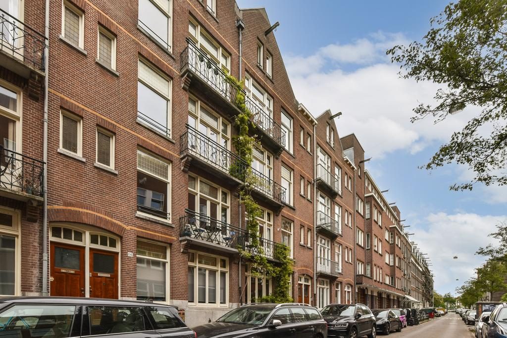 AMSTERDAM Ruysdaelstraat 64 H