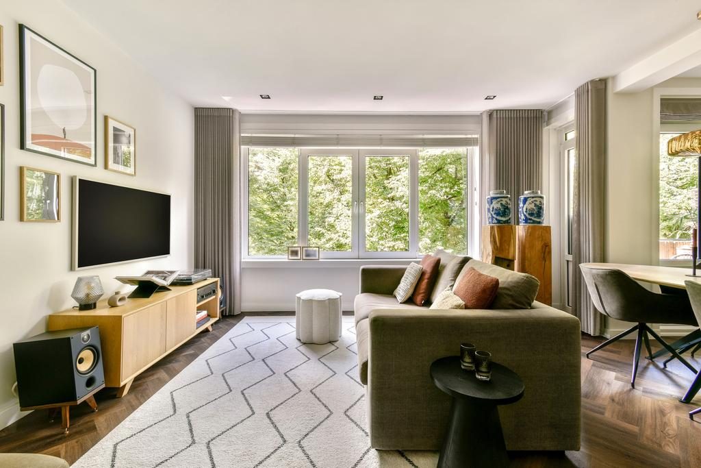 AMSTERDAM Sara Burgerhartstraat 44-2