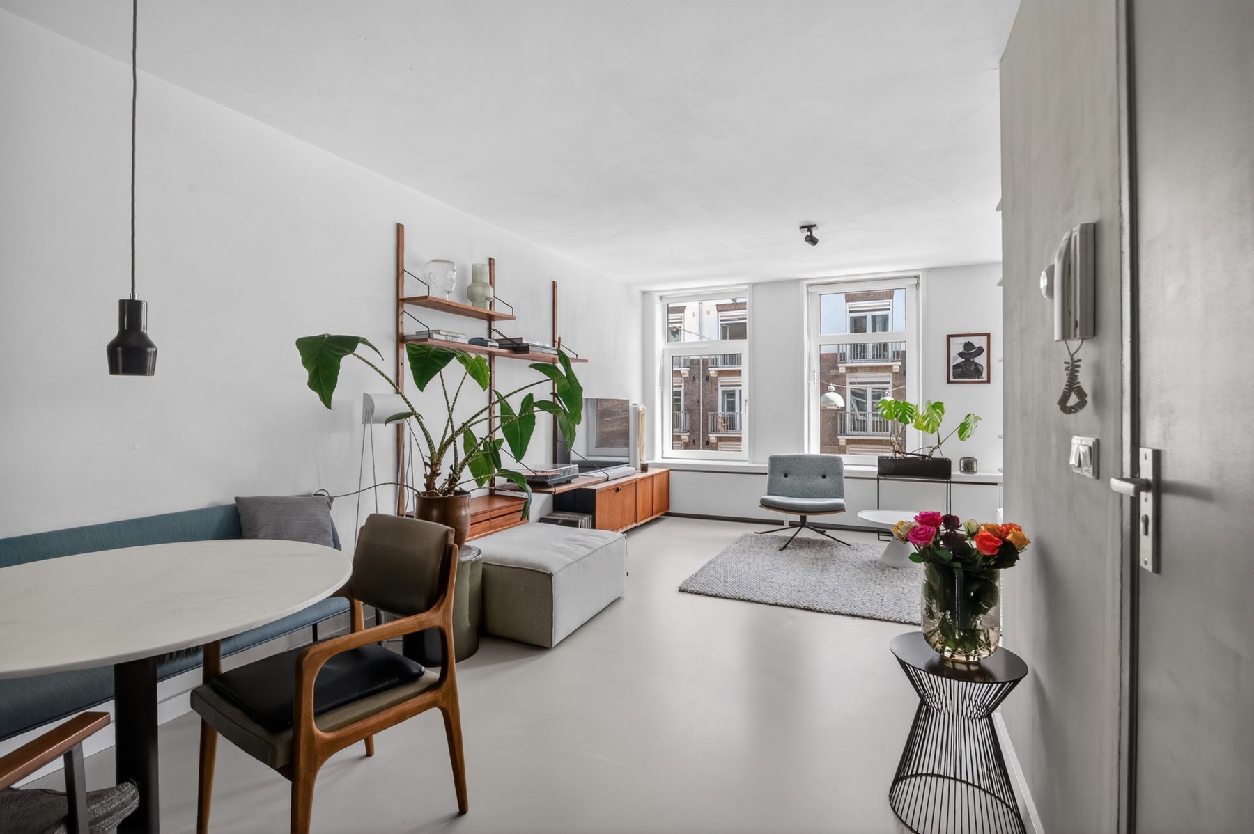 
    Spaarndammerstraat 129-2|Amsterdam
