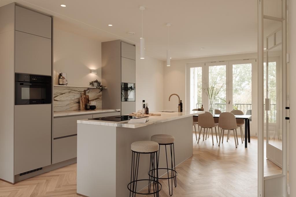 AMSTERDAM Tolstraat 186-3