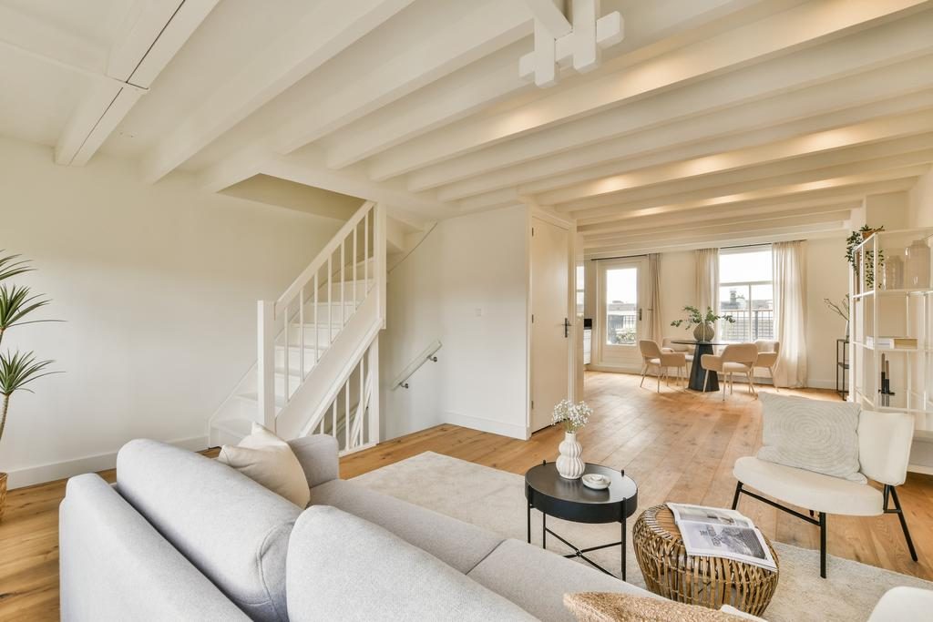 AMSTERDAM Tolstraat 58-4