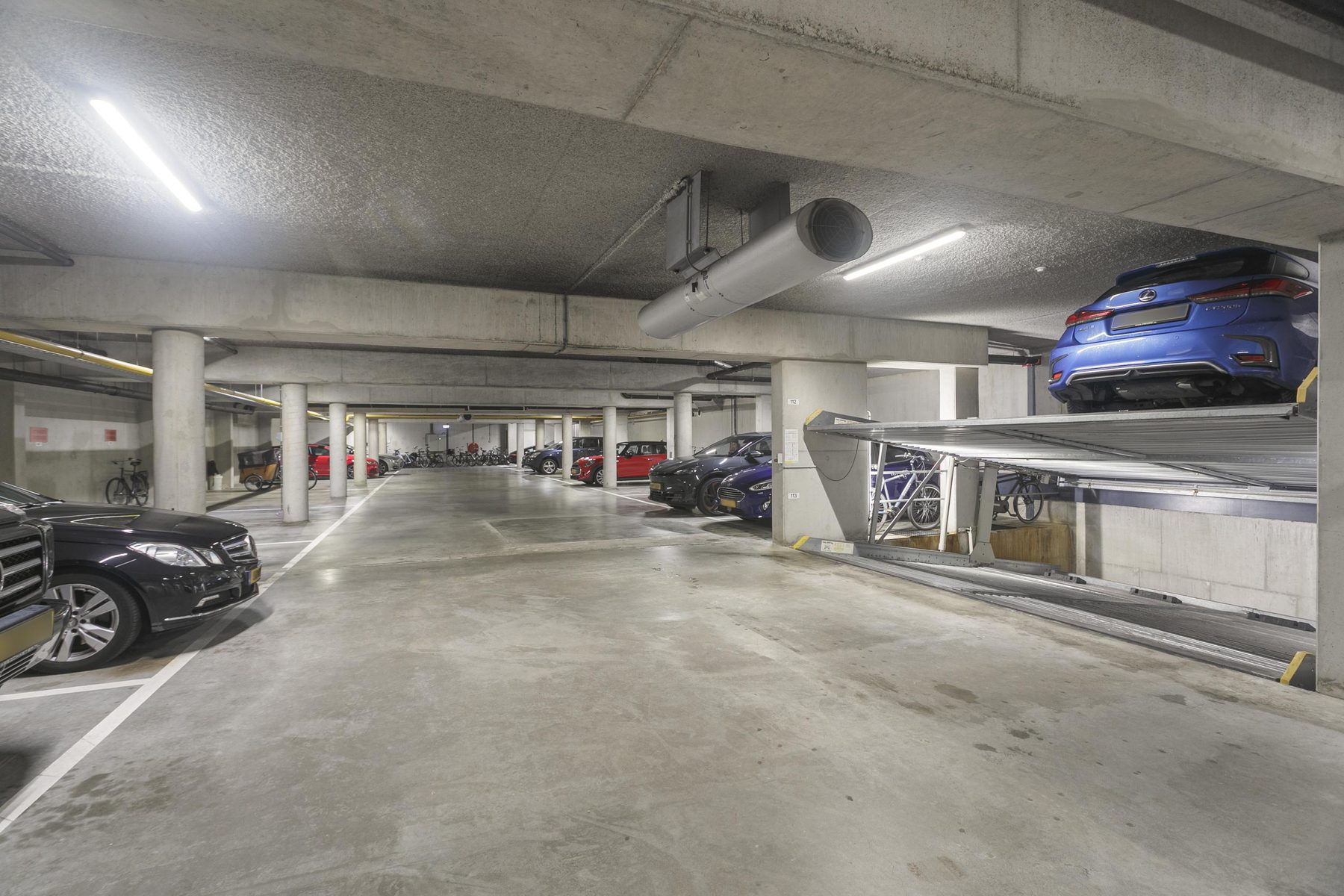 AMSTERDAM Valkenburgerstraat 192 Bimage 17