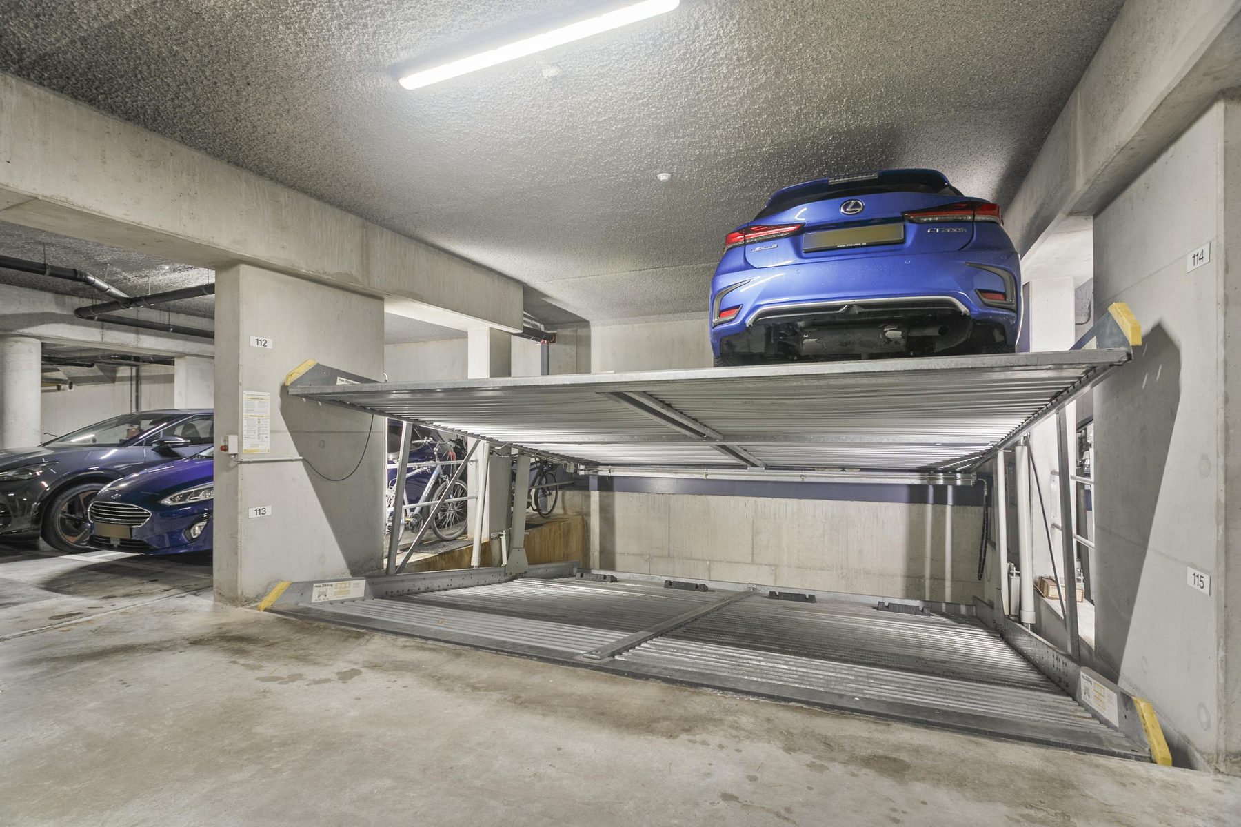 AMSTERDAM Valkenburgerstraat 192 Bimage 18