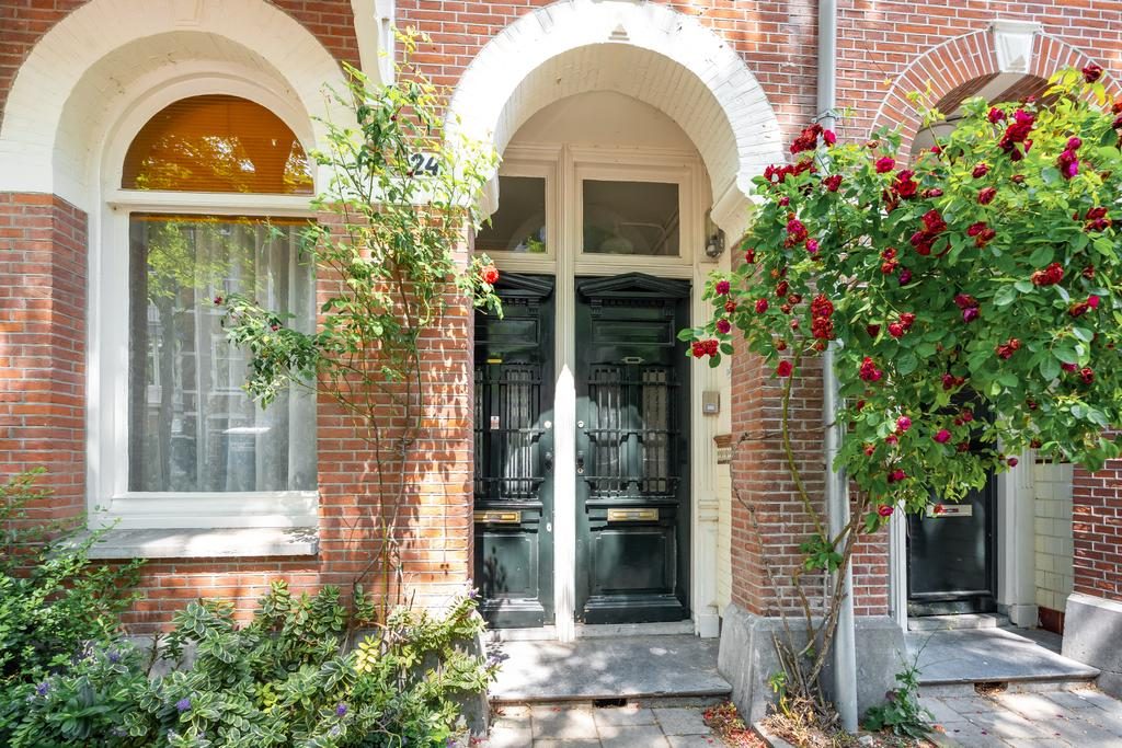 AMSTERDAM Van Breestraat 24-2