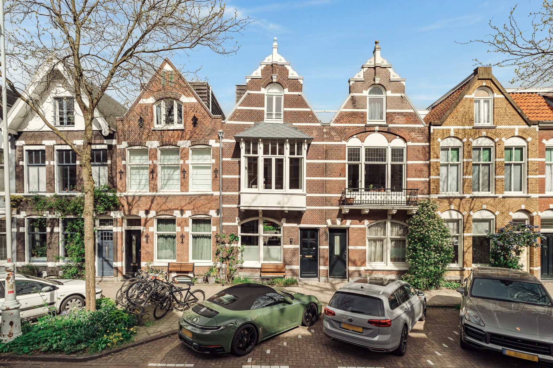 
    Van Breestraat 44|Amsterdam
