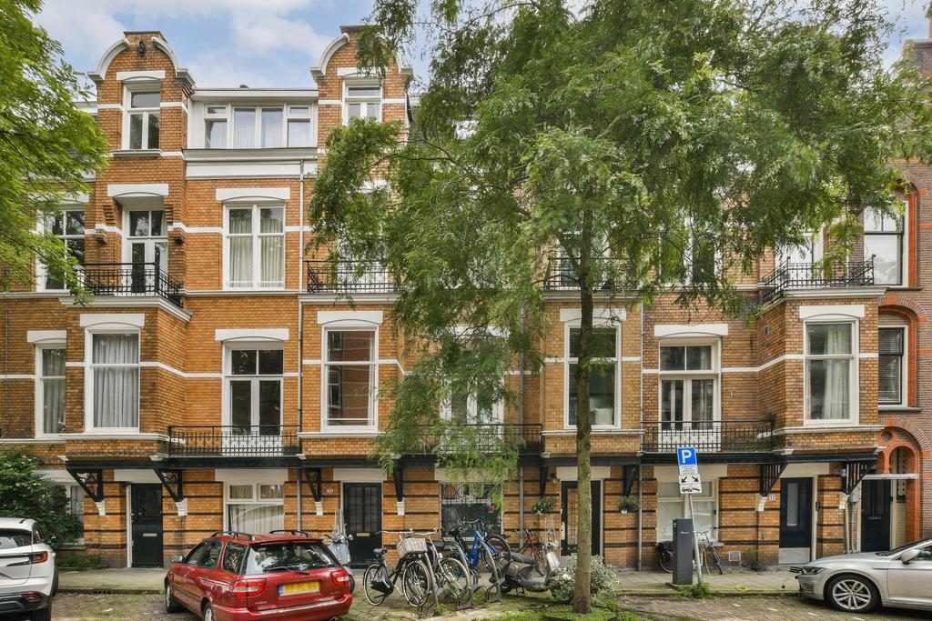 AMSTERDAM Van Breestraat 73 B