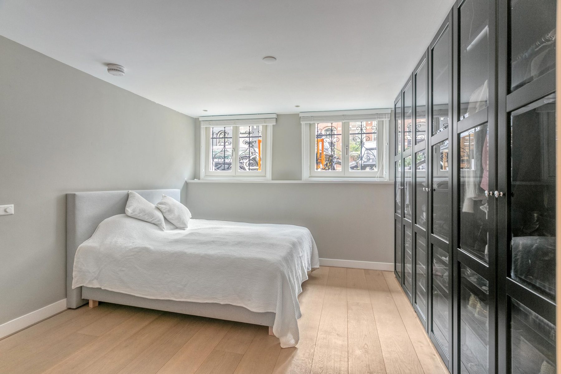 AMSTERDAM Van Eeghenstraat 12 Himage 26