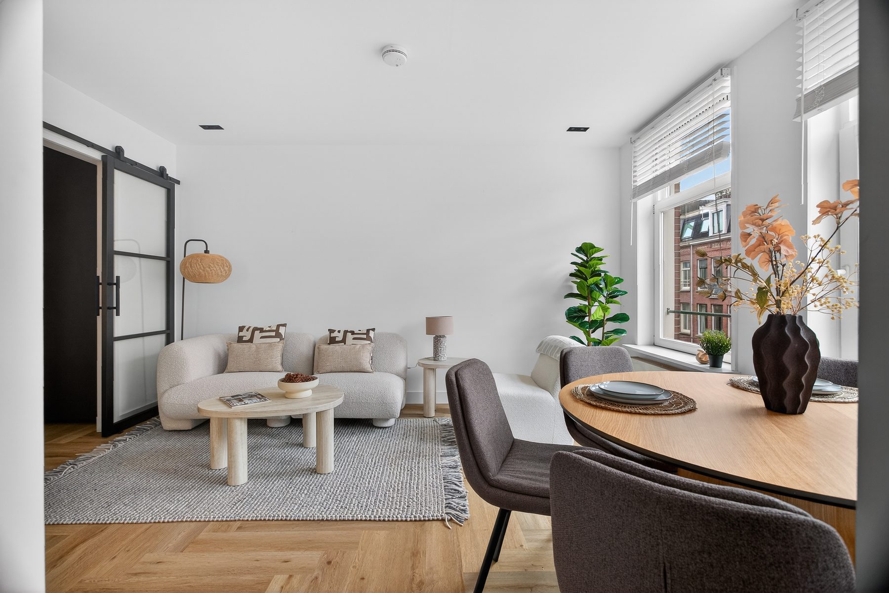 AMSTERDAM Van Ostadestraat 13 2V