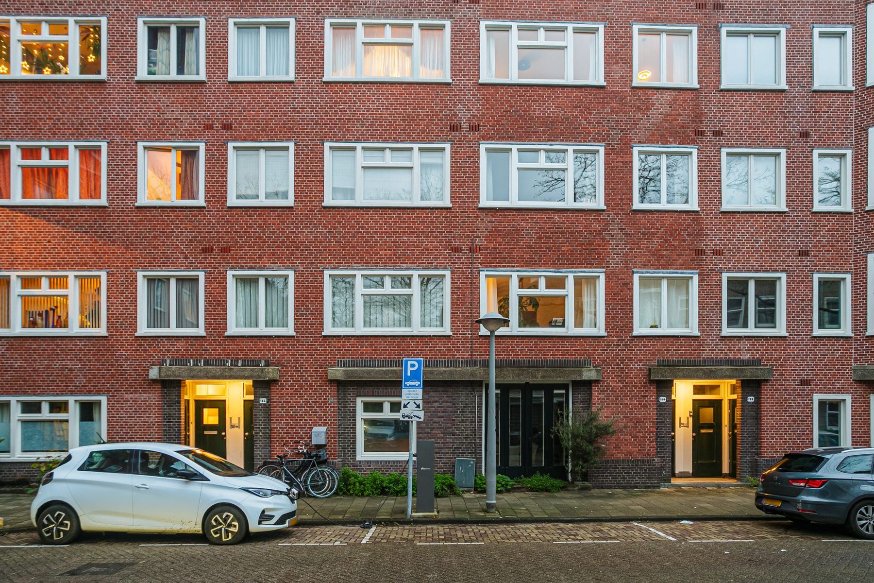 
    Van Spilbergenstraat 160 H|Amsterdam
