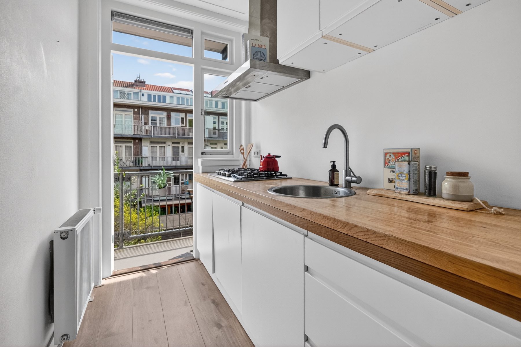 AMSTERDAM Van Walbeeckstraat 82-2image 18