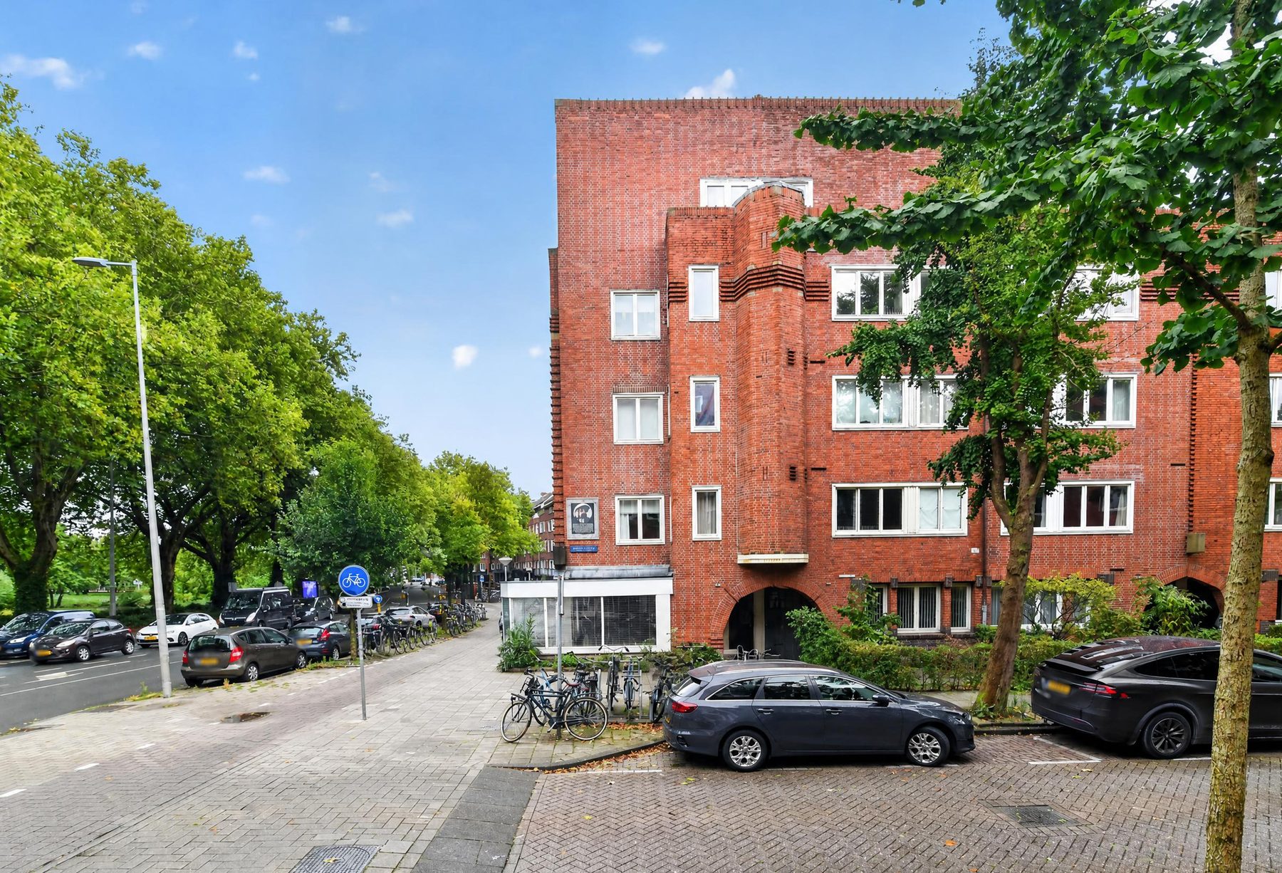 
    Vespuccistraat 134 H|Amsterdam
