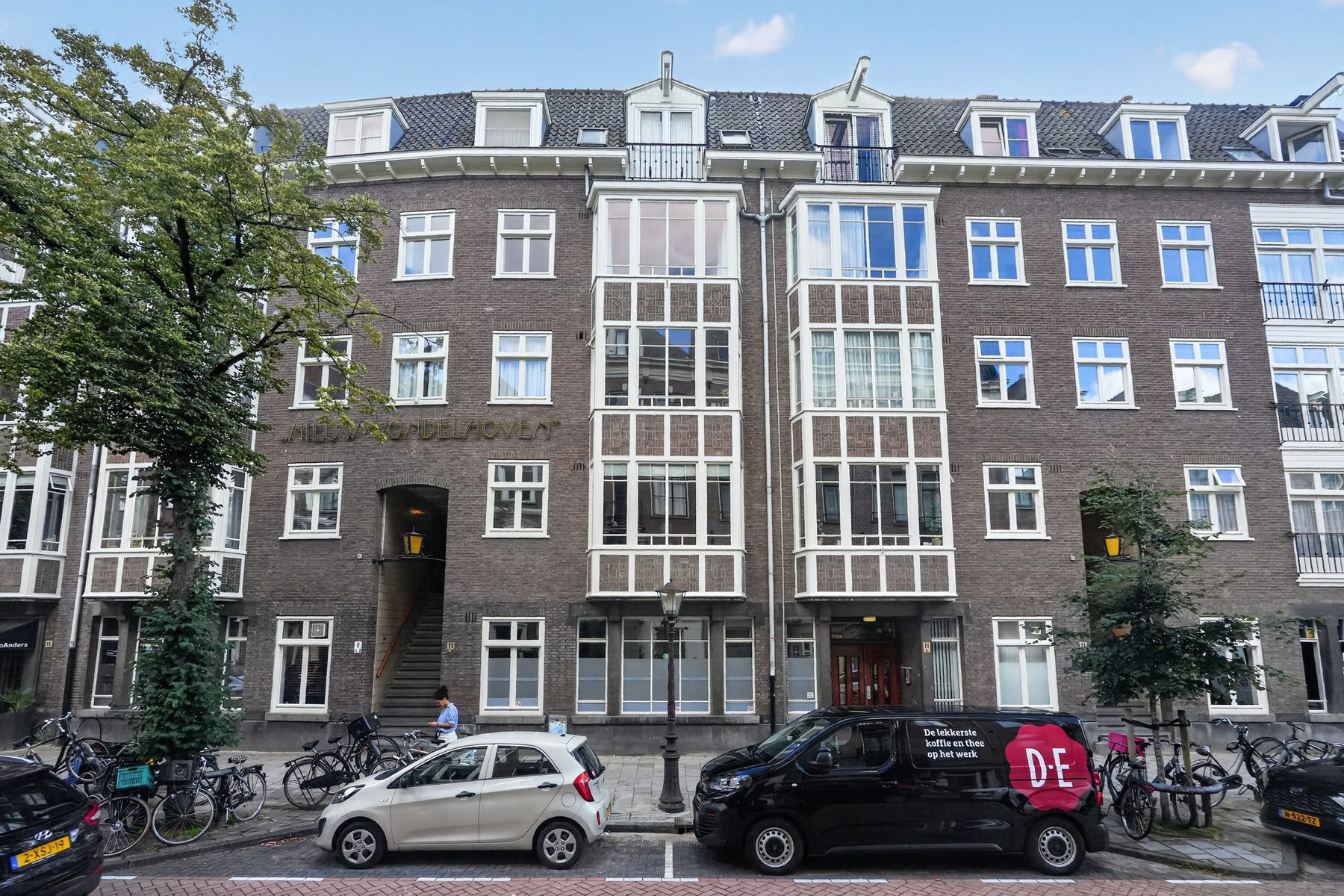 
    Vondelstraat 11 D|Amsterdam

