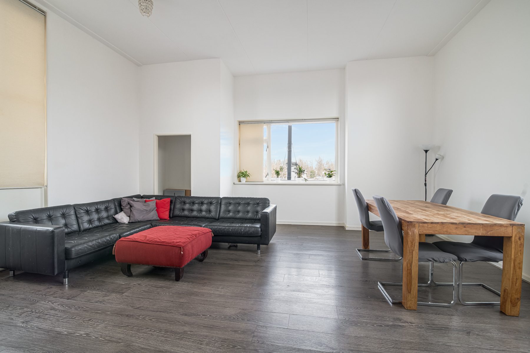 
    Wamelstraat 135 |Amsterdam
