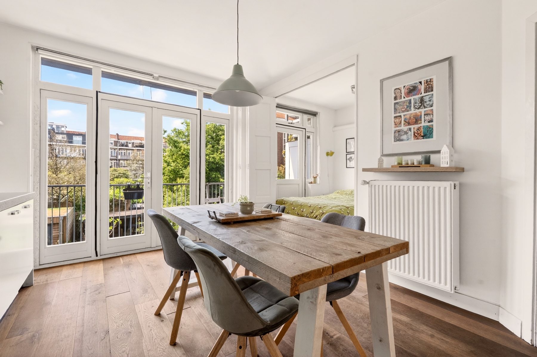 
    Warmondstraat 188-1|Amsterdam
