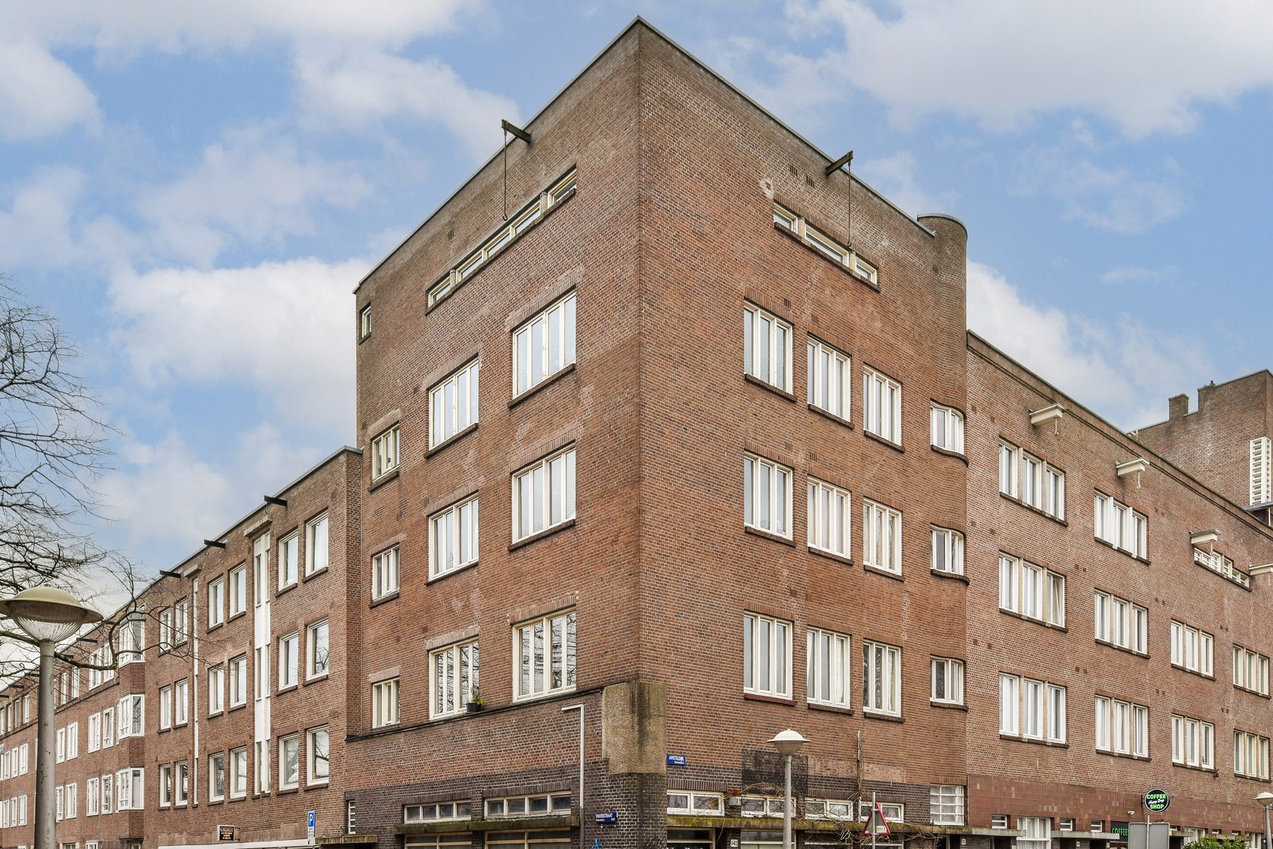 
    Waverstraat 2-1|Amsterdam
