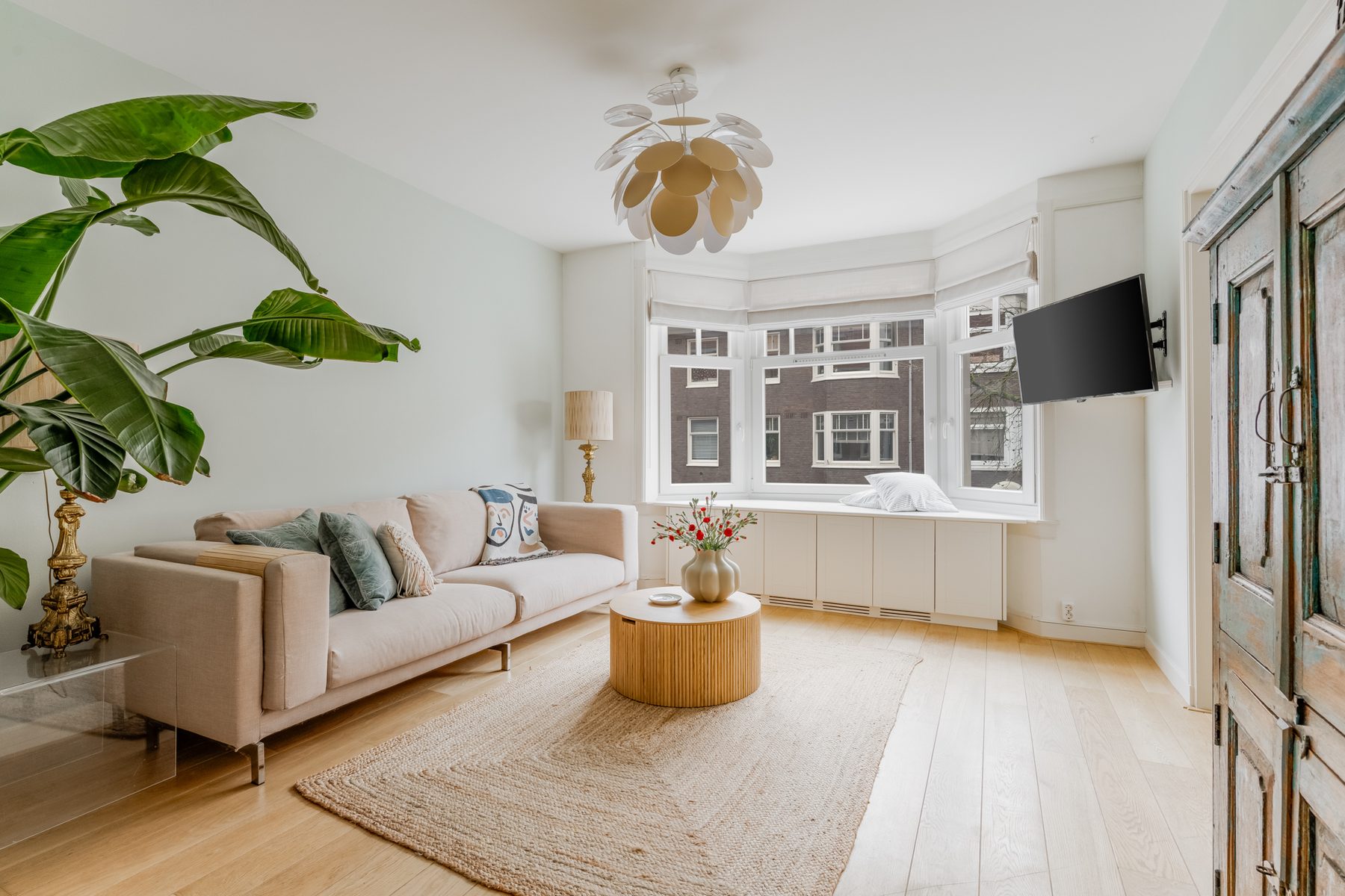 
    Woestduinstraat 53-1|Amsterdam
