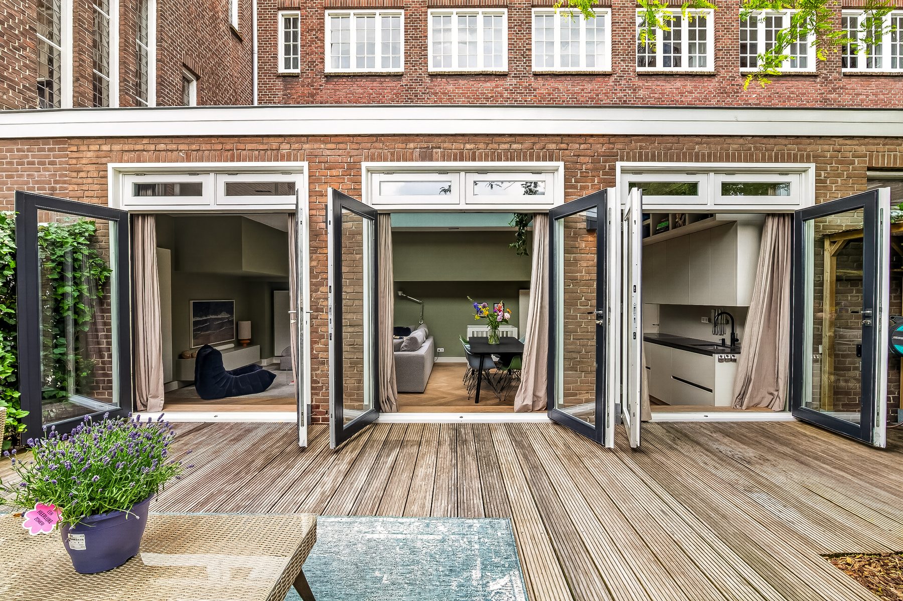 
    Zocherstraat 23 F|Amsterdam
